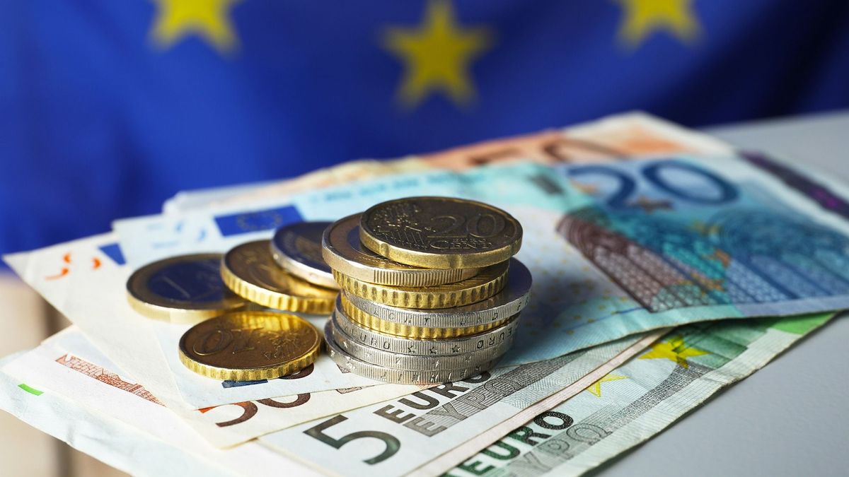 Küszöbön az euro-rali - tíz százalékot erősödhet jövőre a közös deviza a dollárral szemben