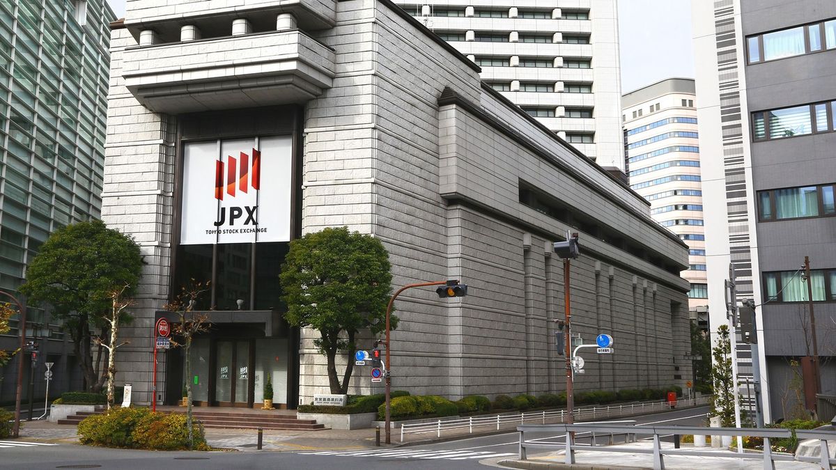 Egy évtizede nem látott ekkora tőzsderalit a szigetország