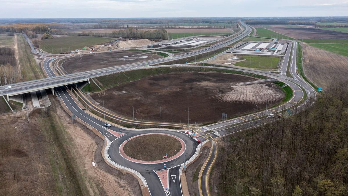 Már márciusban forgalomba helyezhetik az M6-os legújabb szakaszát