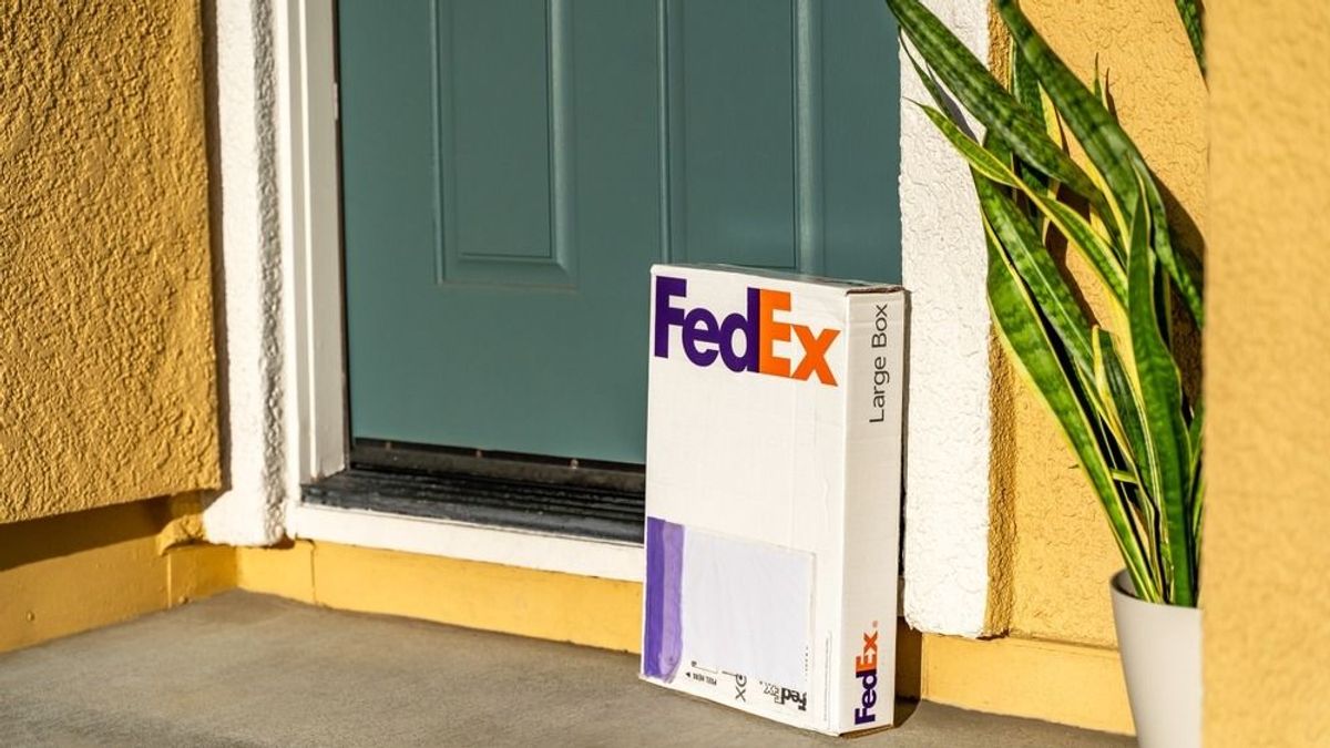 FedEx: légifuvarról az olcsóbb közúti szállításra váltanak a megrendelők