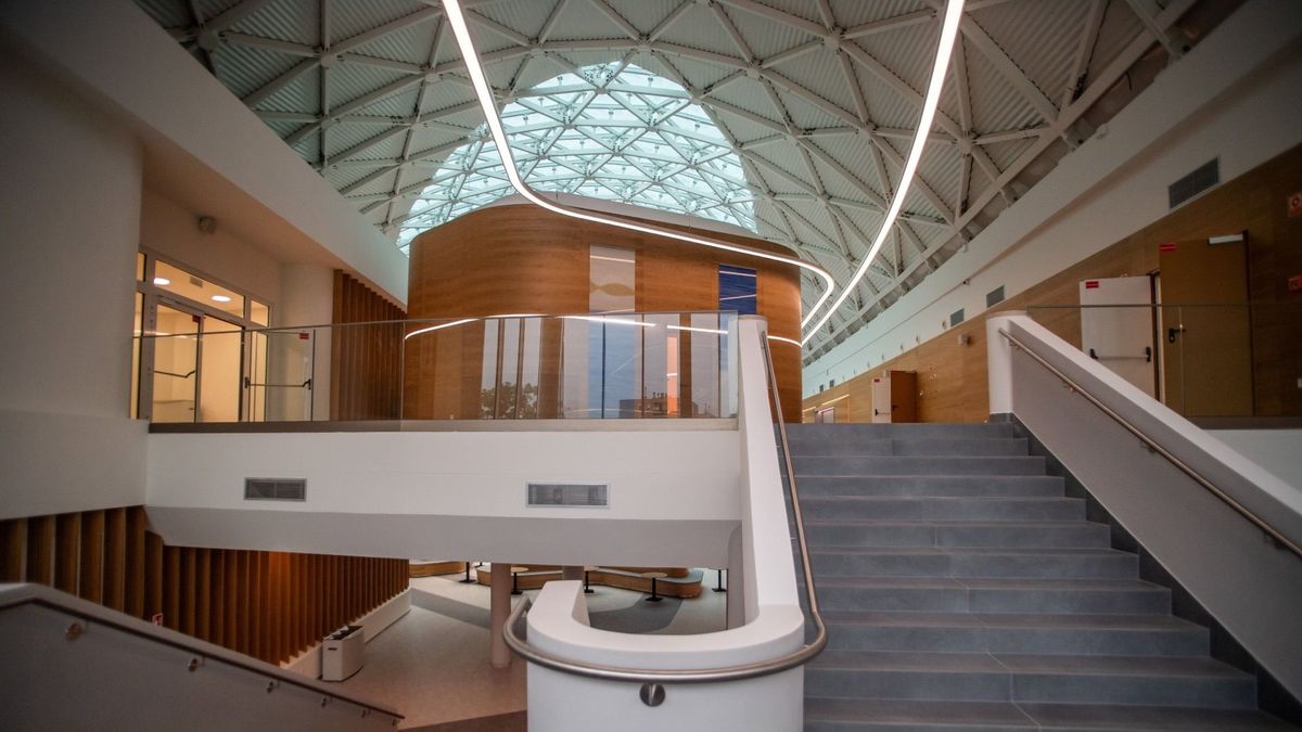 Kifutott a pénzből jó néhány építési projekt, milliárdokat csoportosít át a kormány