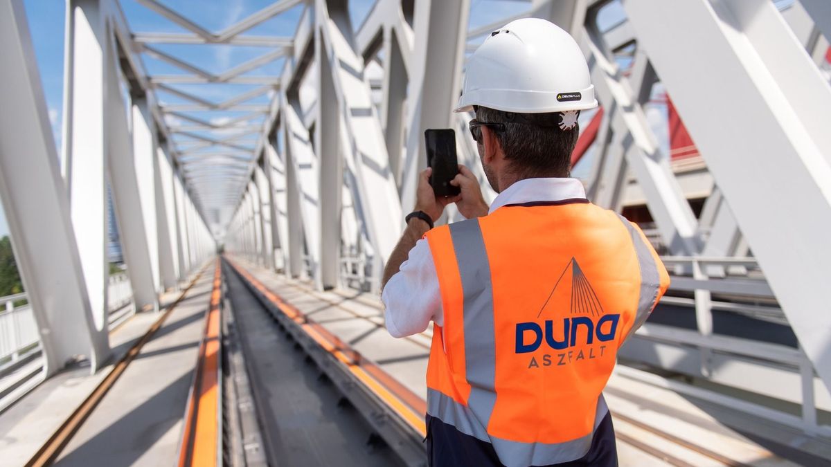 Terjeszkednek a magyar milliárdosok: lengyel óriáscéget vesz az egyik leggazdagabb vállalkozó