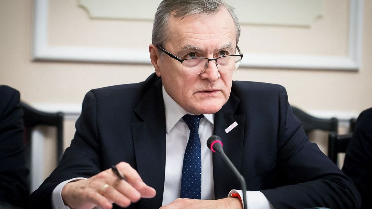 A volt lengyel kultúrminiszter szerint törvénysértő a lengyel közmédia felszámolási eljárása