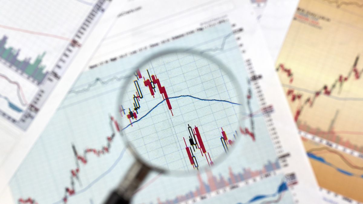 Meglepetés: ugyanott áll a forint, mint egy éve – a zloty szárnyal, a cseh korona viszont szenved