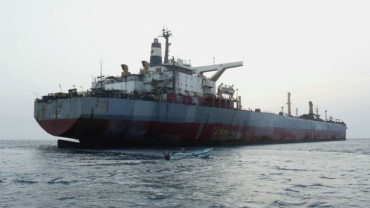 AL HUDAYDAH, YEMEN - JULY 15: A view of decaying FSO Safer oil tanker anchored 60 kilometers (37 miles) north of the port of Hudaydah, Yemen on July 15, 2023. The UN starts a ship-to-ship transfer of over a million barrels of crude oil from a decaying vessel off the coast of war-torn Yemen, a move intended to avert a major oil leak. Under the control of Houthi rebels, the tanker has not undergone maintenance since 2015 and more than 1 million barrels of crude oil have been sitting in the decaying vessel in the Red Sea. Mohammed Hamoud / Anadolu Agency (Photo by Mohammed Hamoud / ANADOLU AGENCY / Anadolu via AFP)