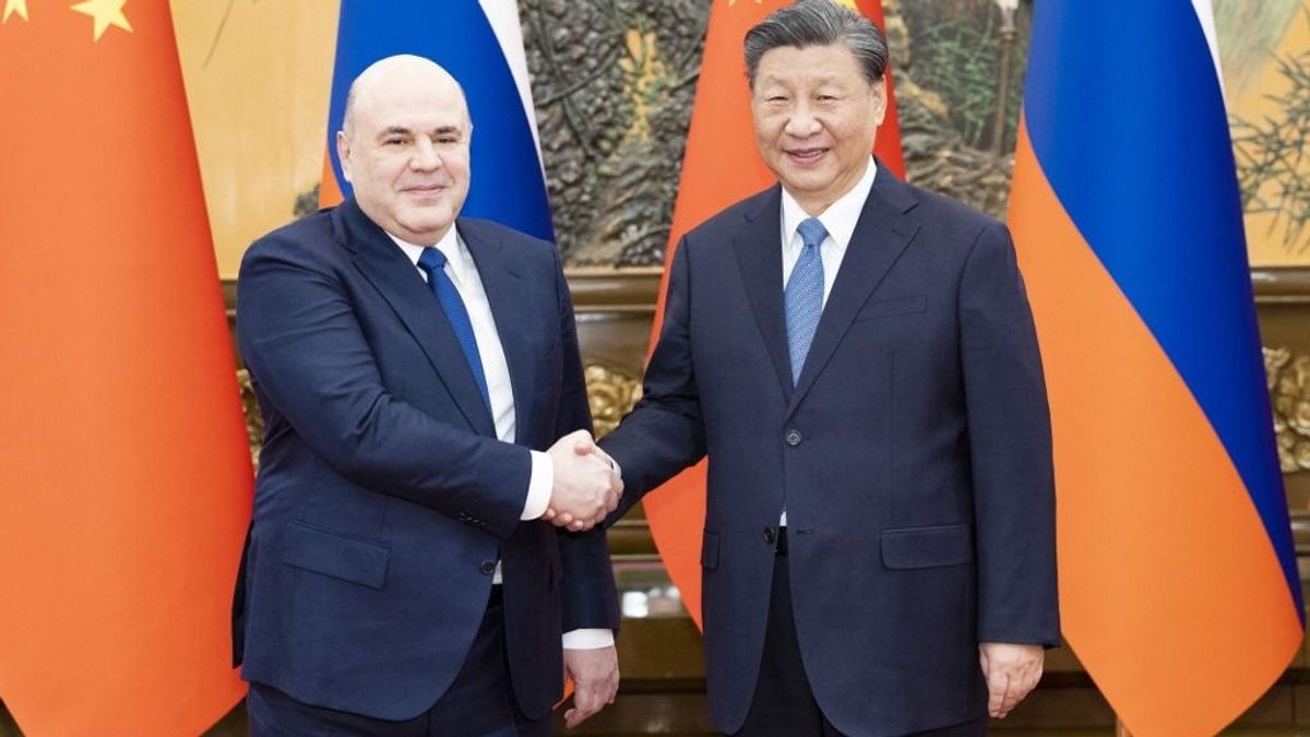 Egyre szorosabbra fonódik az orosz–kínai barátság