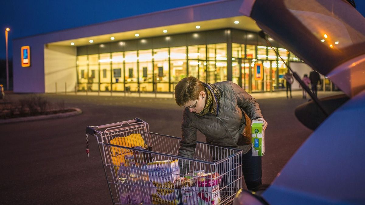 Nem mindenki zár be december 24-én: a jogszabályok engedik, úgyhogy az Aldi nyitva lesz