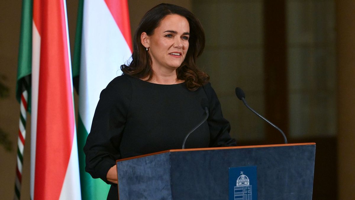 Novák Katalin elfogadta a szuverenitásvédelmi törvényt, Lázár János kastélytörvényét viszont megvétózta