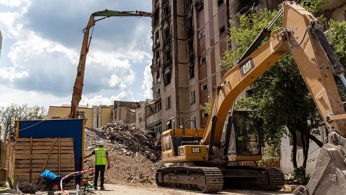 Hiába dúlnak javában a harcok, már a háború utáni újjáépítésre készülnek az ukránok