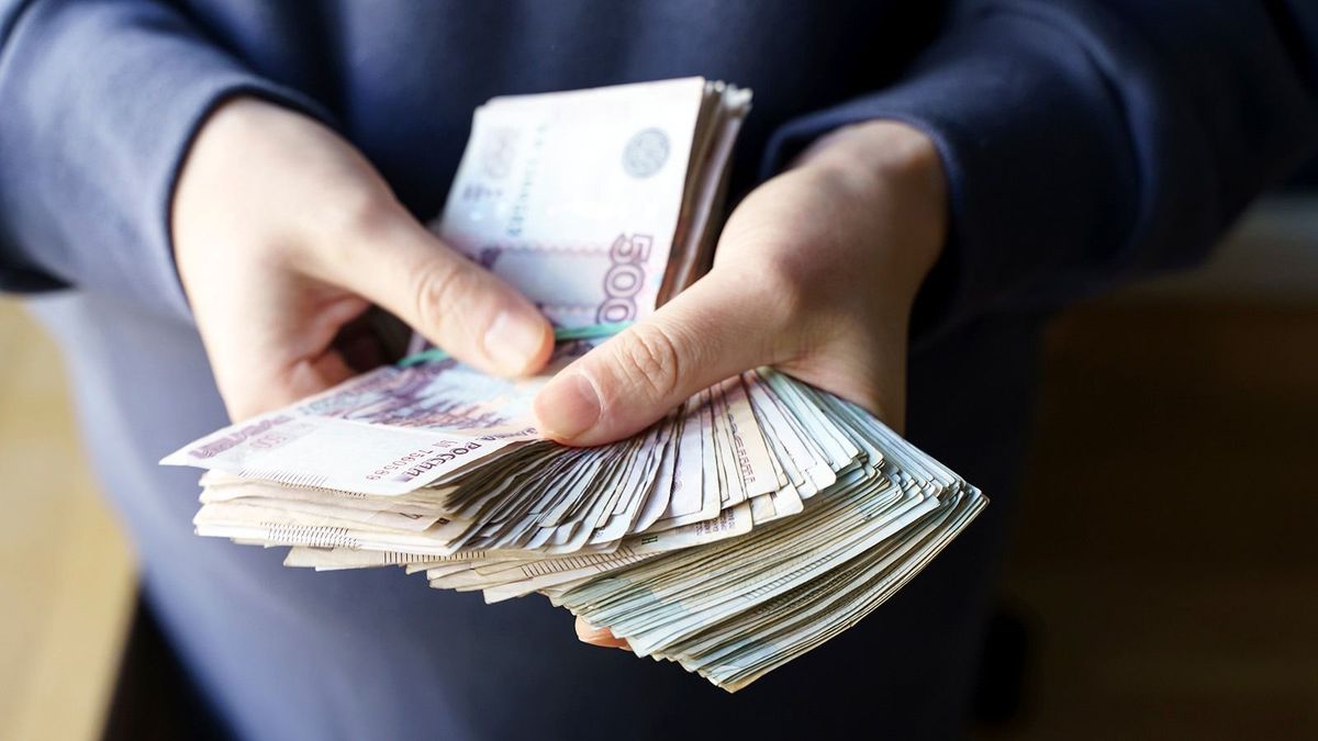 Ismét erőre kapott a rubel - Kamatemelést vár a piac