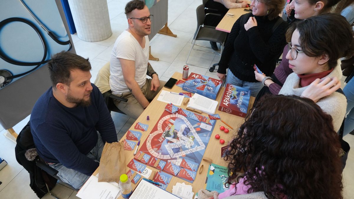 Életmentő tudás karácsonyra – egy társasjátékból