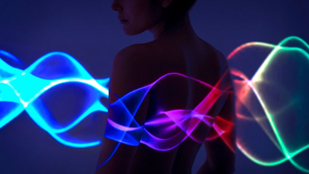 Már "vetkőztetni" is képes a mesterséges intelligencia