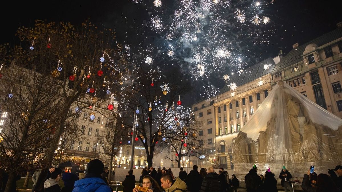 Tíz fok felett lesz az év utolsó napján, de érdemes esőernyőt és gumicsizmát is előkészíteni