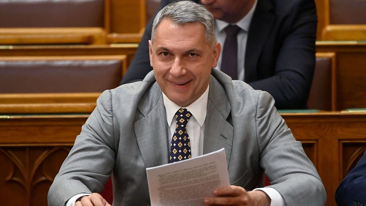 Mostantól új pozíciója van Lázár Jánosnak: a fővárosnak a miniszterrel kell egyeztetnie