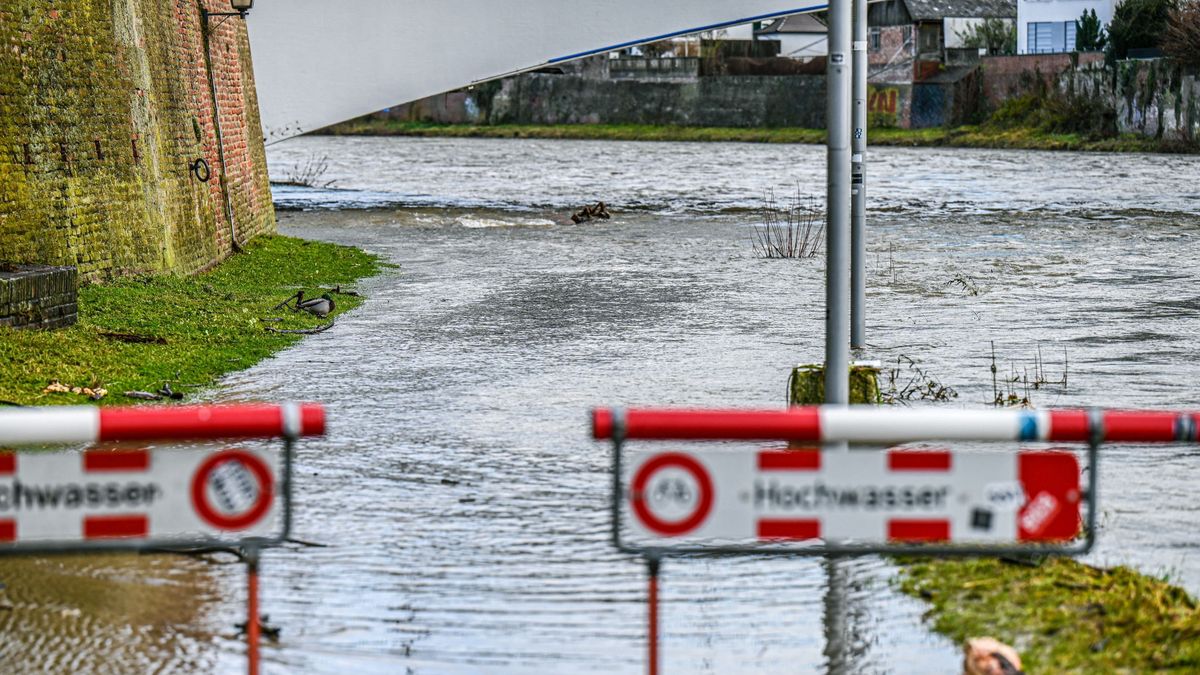 Árhullámmal érkezik a karácsony