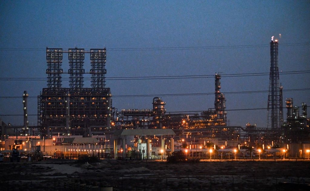 This picture taken on December 11, 2019, shows a view of a refinery at the Jubail Industrial City, about 95 kilometres north of Dammam in Saudi Arabia's eastern province overlooking the Gulf. (Photo by GIUSEPPE CACACE / AFP)
