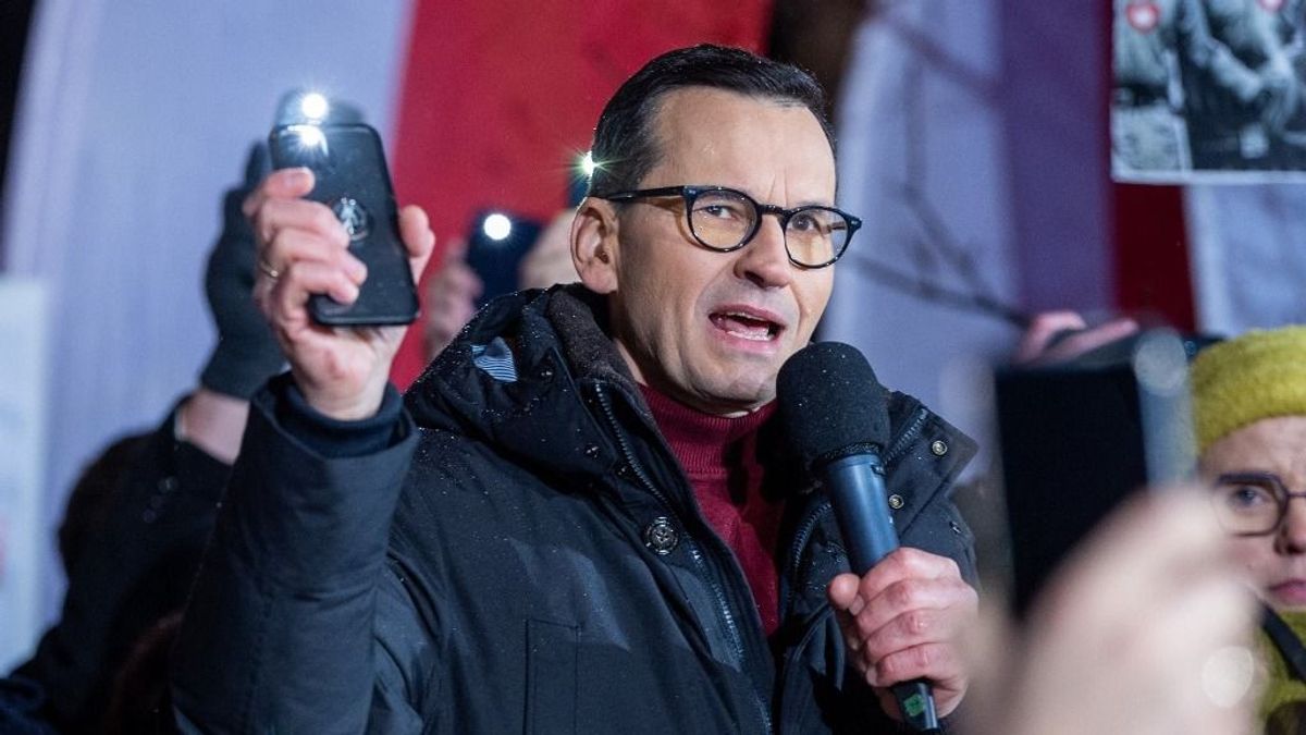 Akár Jaroslaw Kaczynski elnököt is leváltaná Mateusz Morawiecki