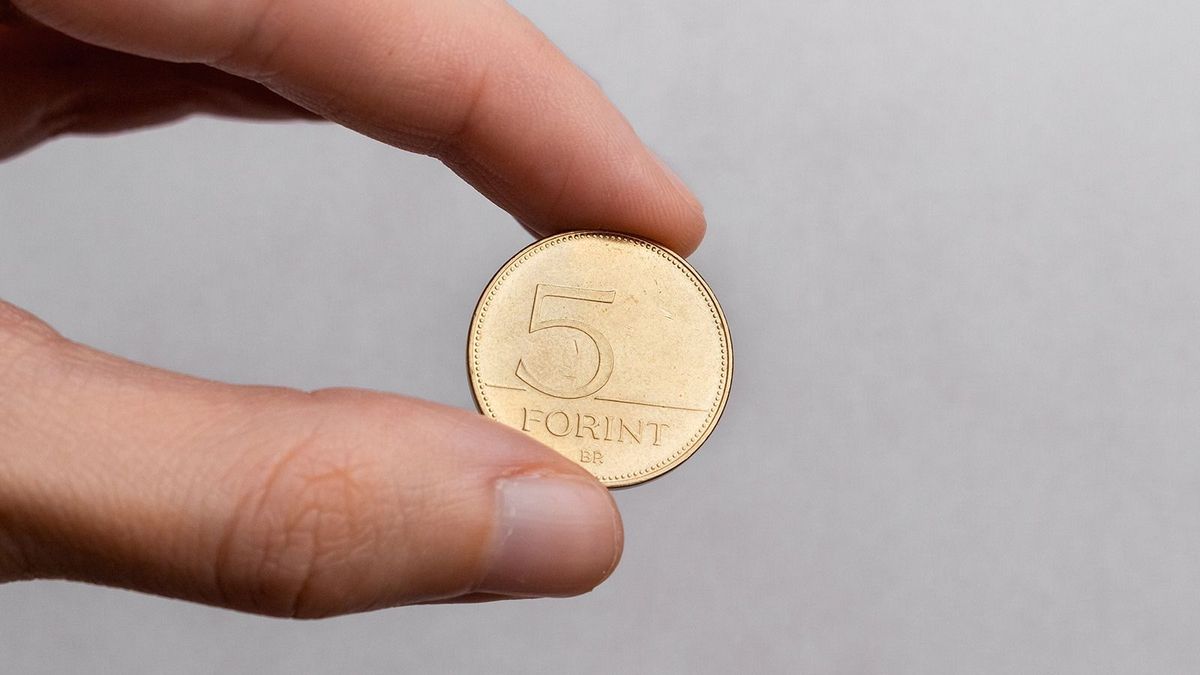 Hiába nem ér semmit az 5 forintos, mégis megtartja az MNB – erre hivatkozik a jegybank