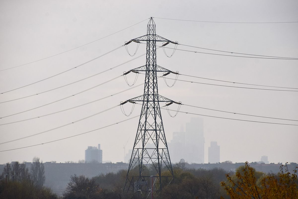 LONDON, UNITED KINGDOM - 2022/12/02: General view of an electricity transmission tower, also known as a pylon, in London. (Photo by Vuk Valcic/SOPA Images/LightRocket via Getty Images)so