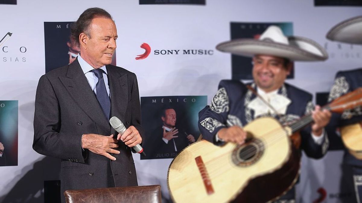 Gyümölcscsempészés miatt került bajba Julio Iglesias