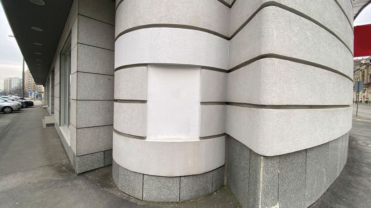 Sorra tűnnek el a bankautomaták Miskolcon