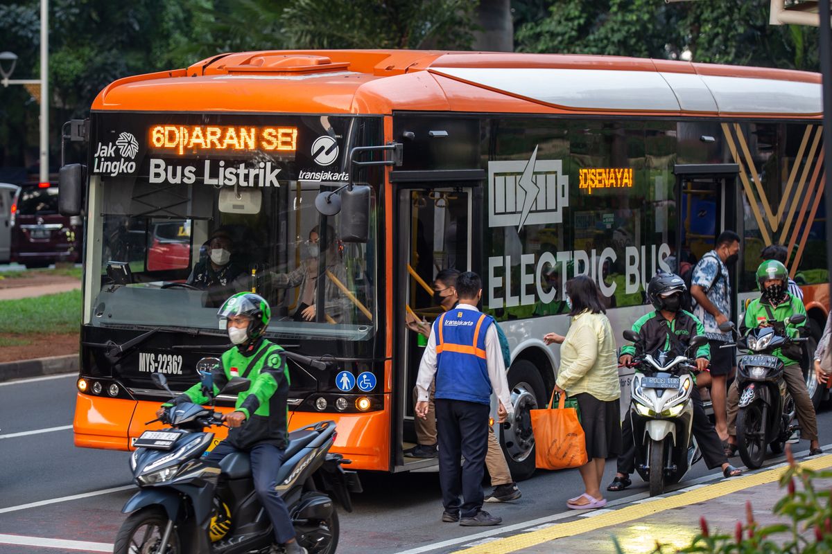 Jakarta,,Indonesia,-,June,2,,2023:,Electric,Bus,On,The