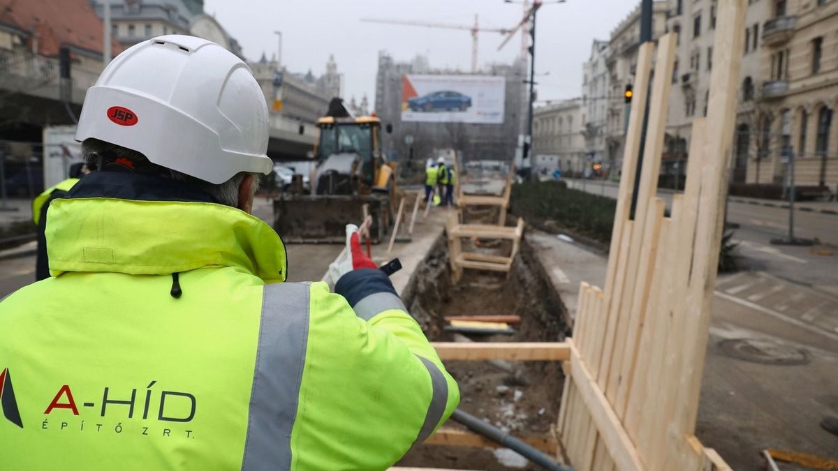 Házkutatást tartottak a Lánchíd felújítását végző cégnél