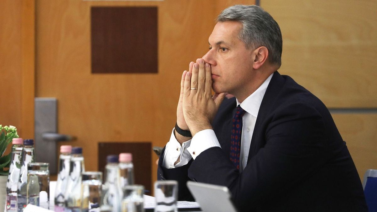 Lázár János bejelentette, milyen állami beruházások indulnak el – útépítés, vasúti felújítás és szimbolikus projektek kezdődnek