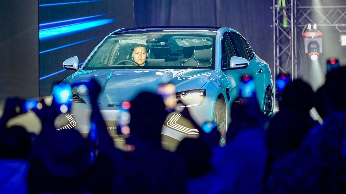 Álhír a BYD-val kötött különmegállapodás – reagált az államtitkárság