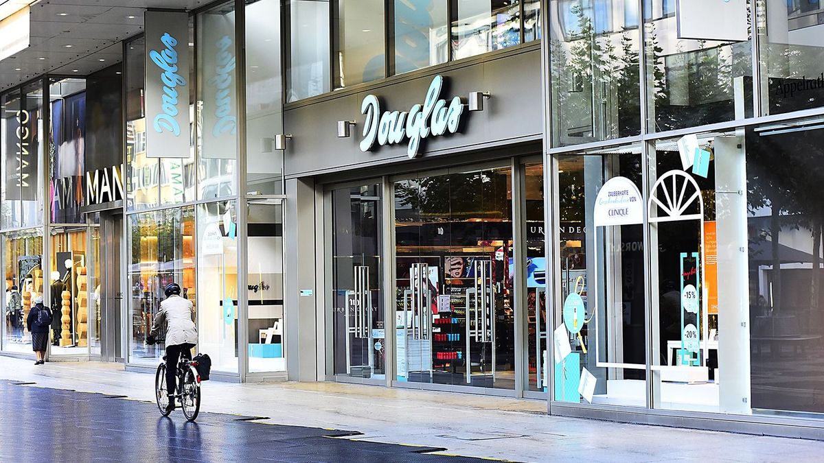 Douglas: IPO-trükkel faragná le adósságát a hazánkban is aktív cég