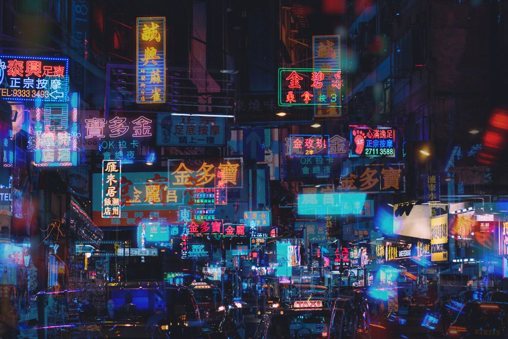 Hongkong,,Hong,Kong,-,November,,2019:,Neon,Lights,And,Shop