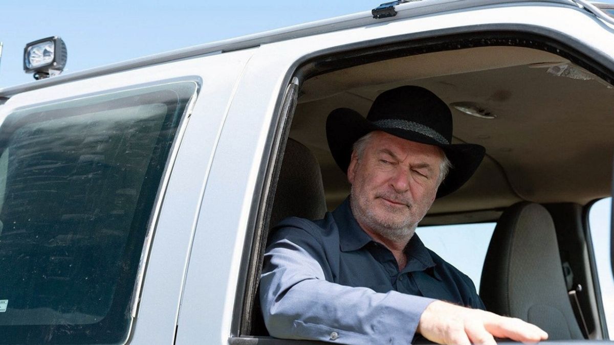 Mégis bíróság elé állhat Alec Baldwin emberölés gyanúja miatt