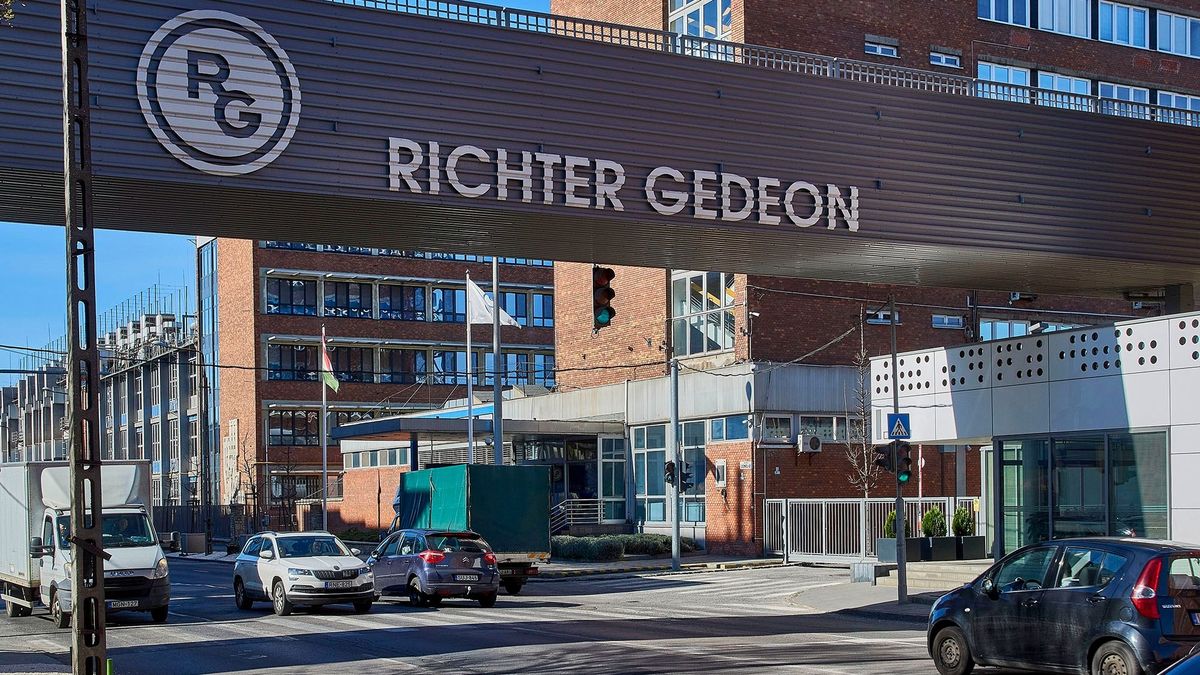 A Richter sarkában liheg a régiós rivális