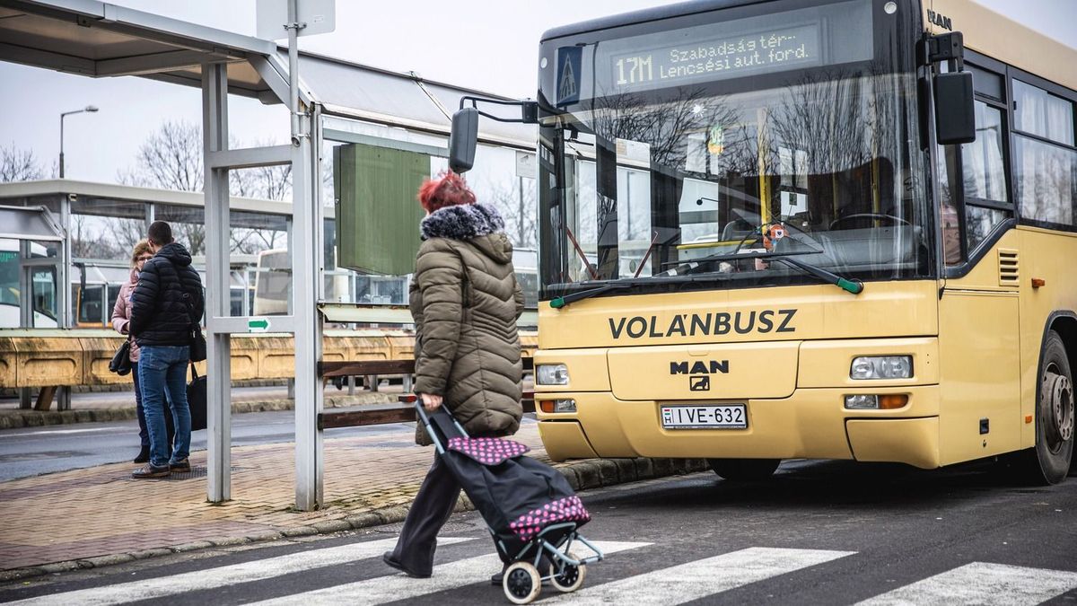 Volánbusz-sztrájk: vasárnap és hétfőn várhatóan több elővárosi „kék” járat nem közlekedik