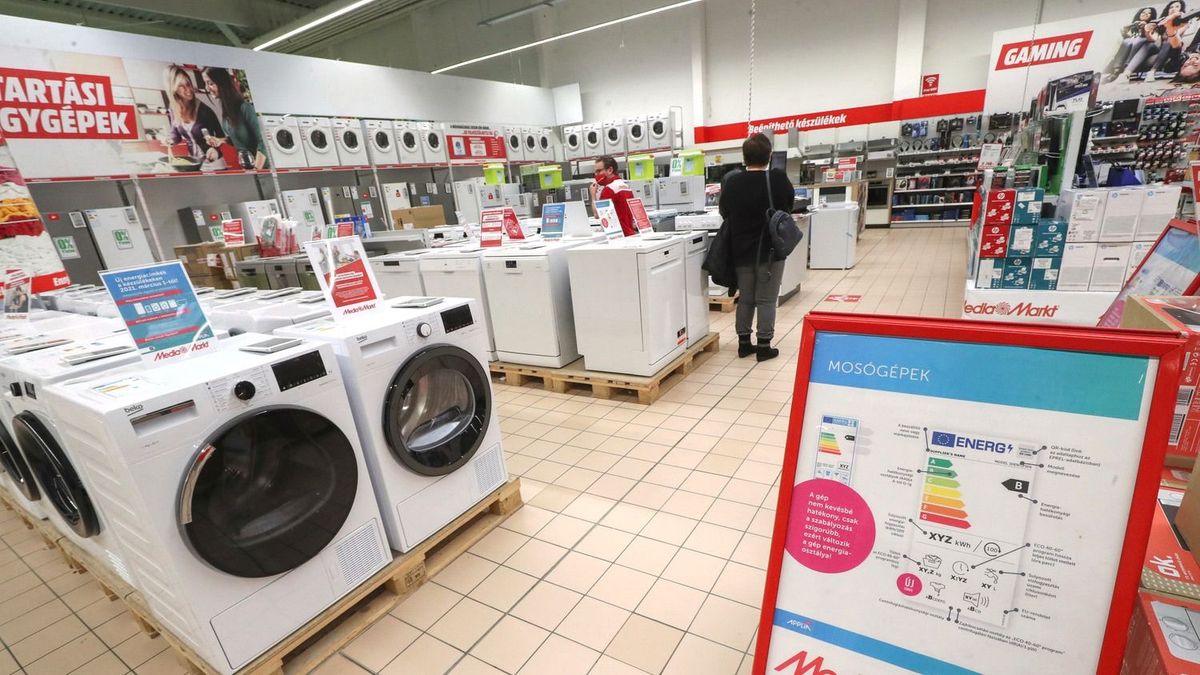 Okostévé kölcsönből – újra rákaptak az áruhitelekre a magyarok