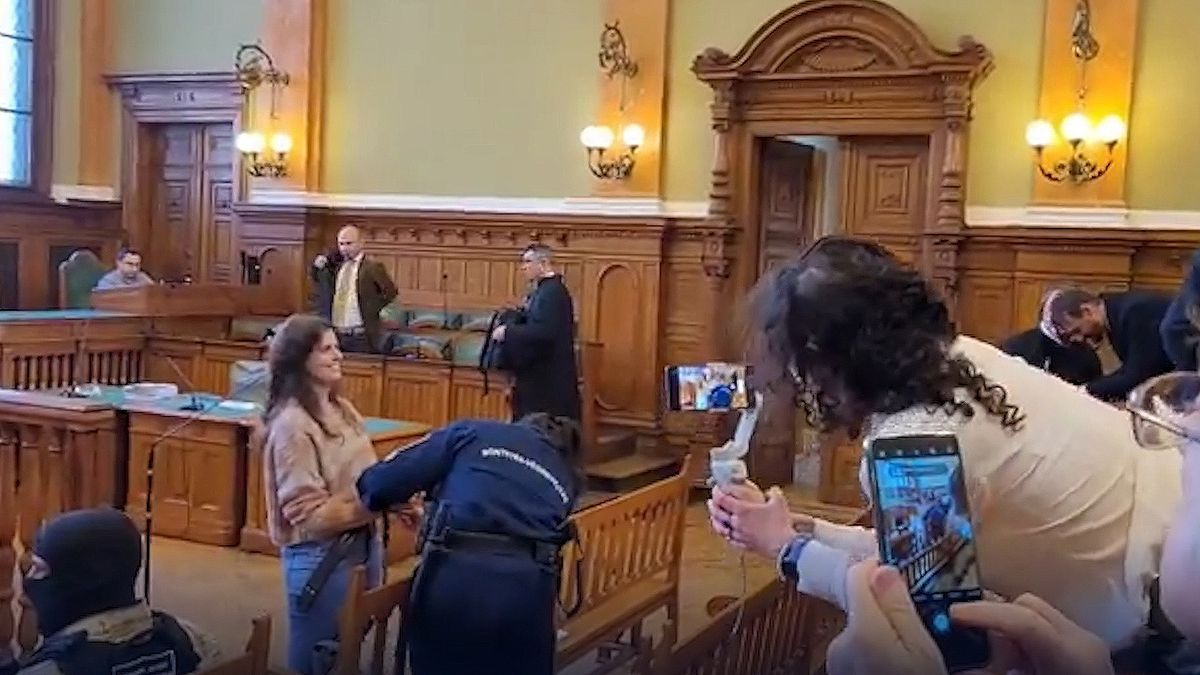 Meloni felhívta Orbánt az antifa aktivista ügyében