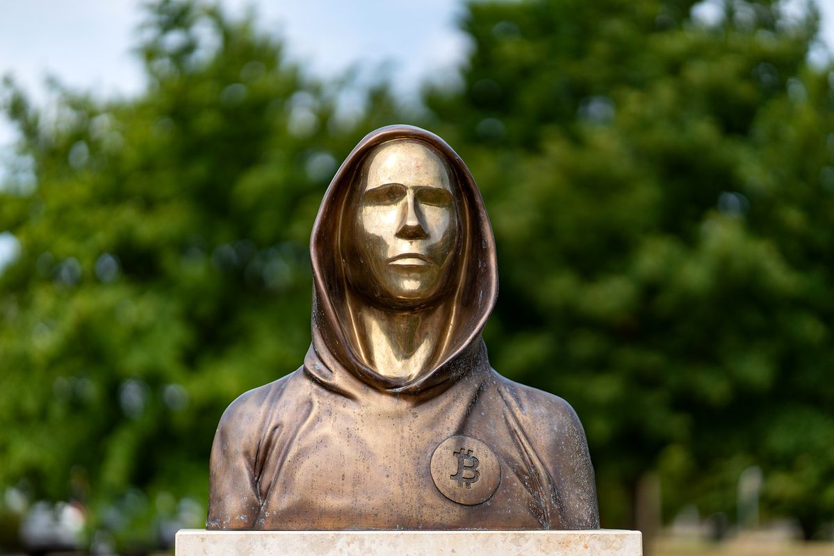 Budapest,,Hungary,-august,7,,.2022:,Portrait,Of,The,Statue,Of
Budapest, Hungary -August 7, .2022:  Portrait of the statue of Satoshi Nakamoto  founder of Bitcoin and Blockchain technology in; created by Reka Gergely and Tamas Gilly.  August 7, .2022 in Budapest,