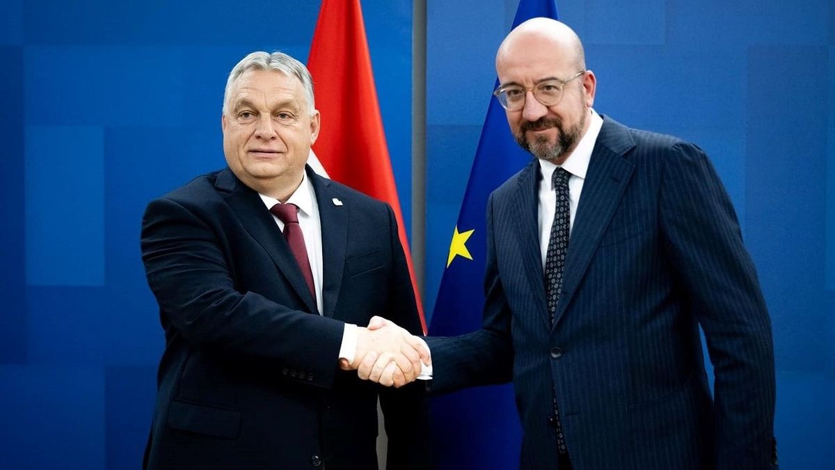 Nyugaton kitört a nyilatkozatháború, itthon nyugalomra intenek Orbán Viktor kapcsán