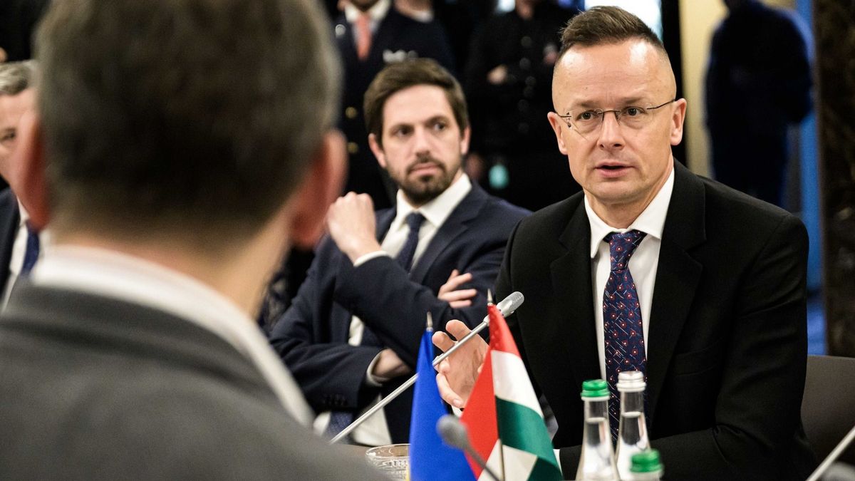 Szijjártó Péter: azért érkeztünk, hogy újra tudjuk építeni a bizalmi légkört Ukrajnával