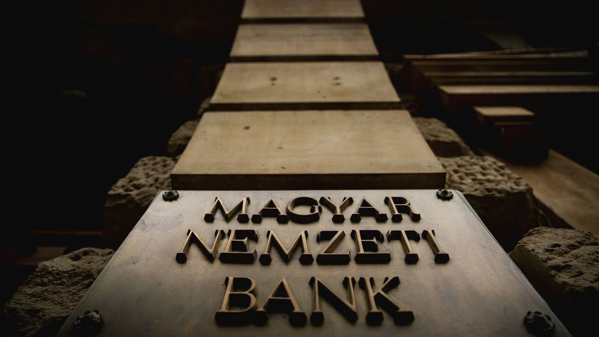 Közel húsz emlékérmét bocsát ki az MNB 2024-ben