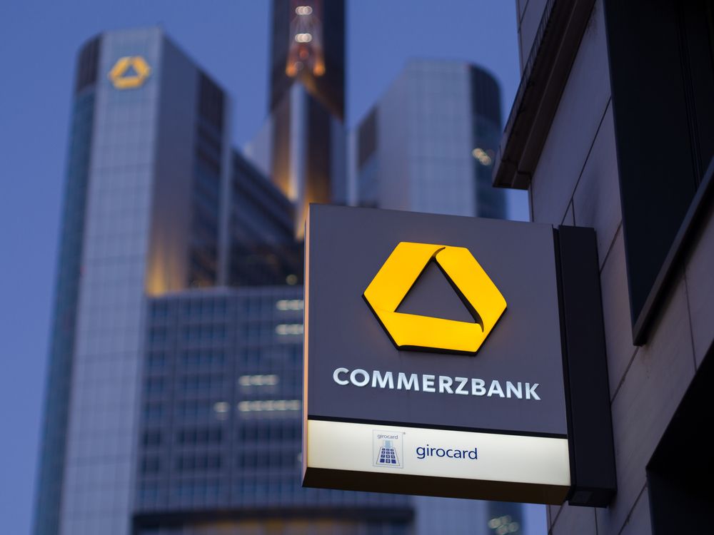 Commerzbank,Frankfurt,Hauptwache,Germany,,February,14,,2017,In,The,Morning,