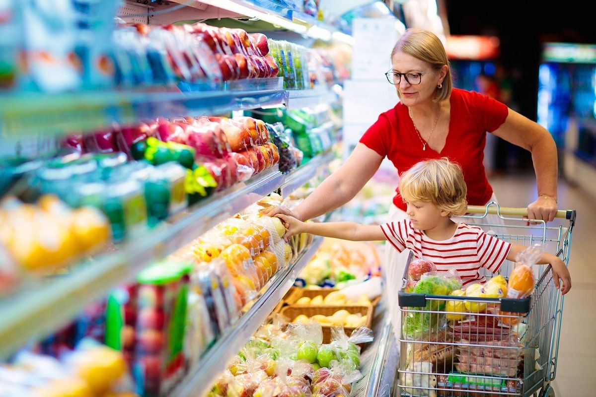 Shopping,With,Kids.,Mother,And,Child,Buying,Fruit,In,Supermarket.
Shopping with kids. Mother and child buying fruit in supermarket. Mom and little boy buy fresh mango in grocery store. Family in shop. Parent and children in a mall choosing vegetables. Healthy food.