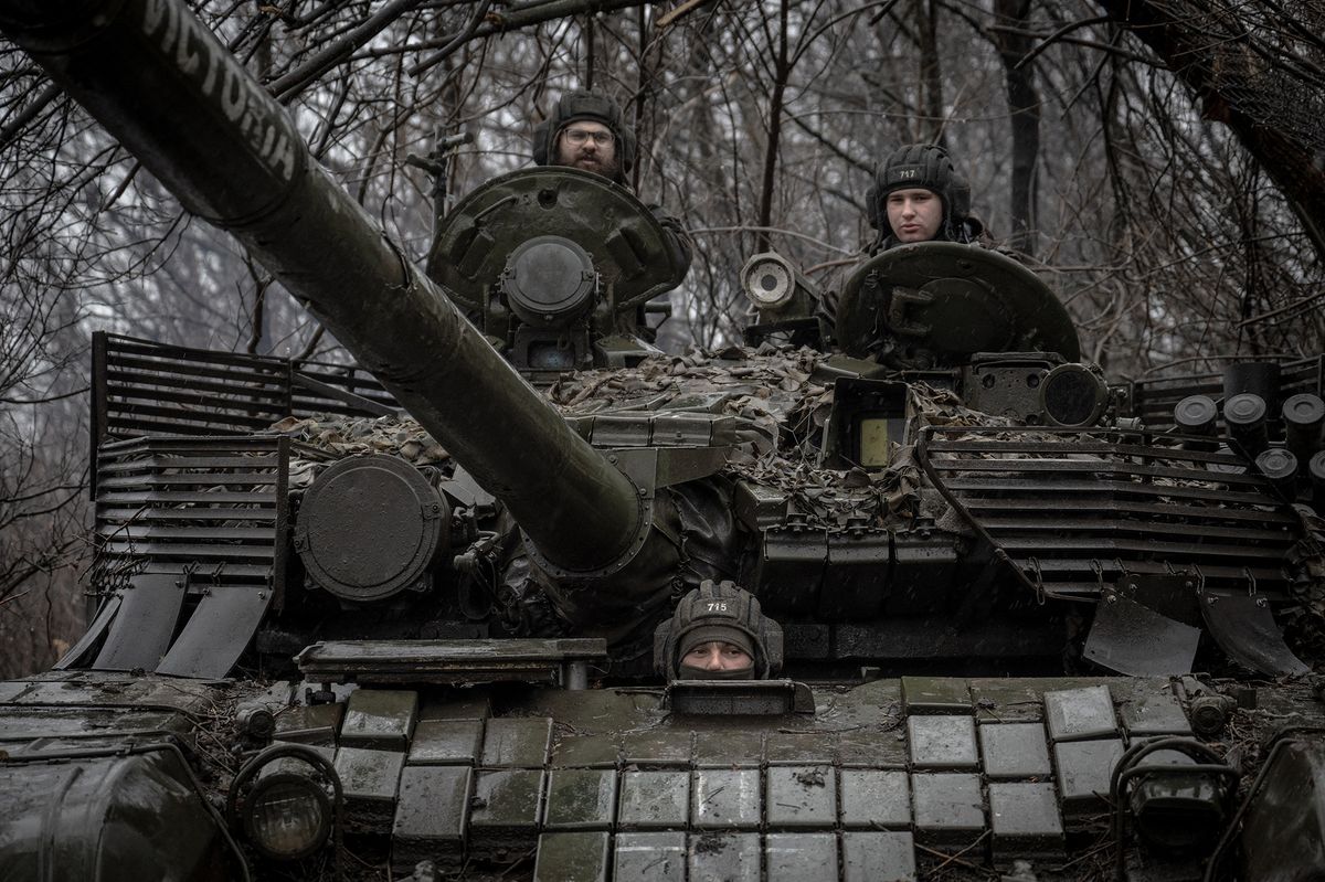 Ukrainian tank units in eastern city of Avdiivka
