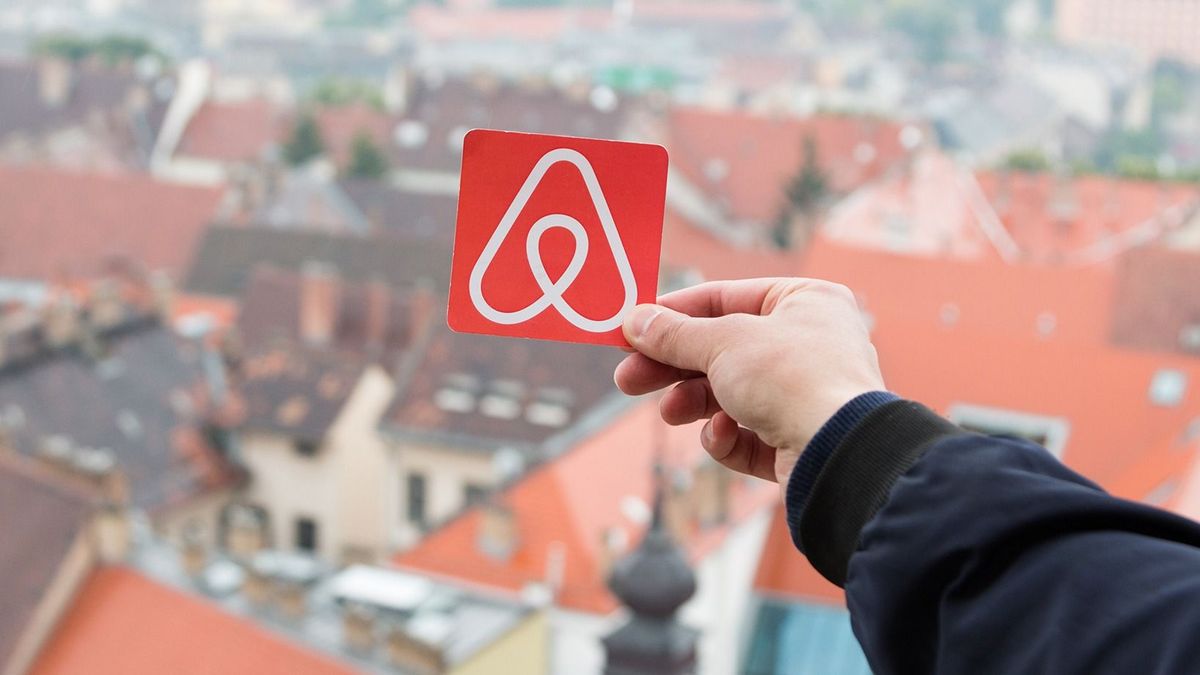Elterjedt a hír, hogy Budapesten turisztikai adót kell fizetniük a megszálló vendégeknek – most megszólalt a főváros