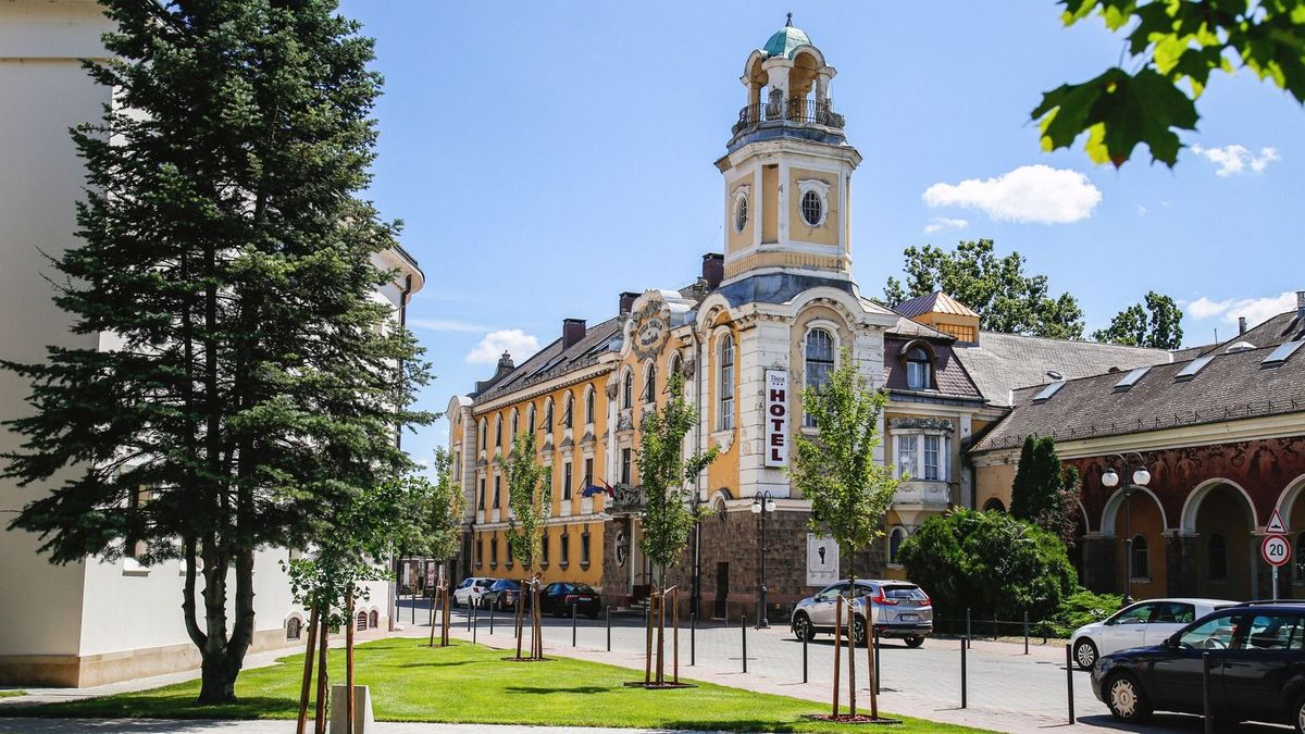 Romlásnak indult a szolnoki Tisza Szálló