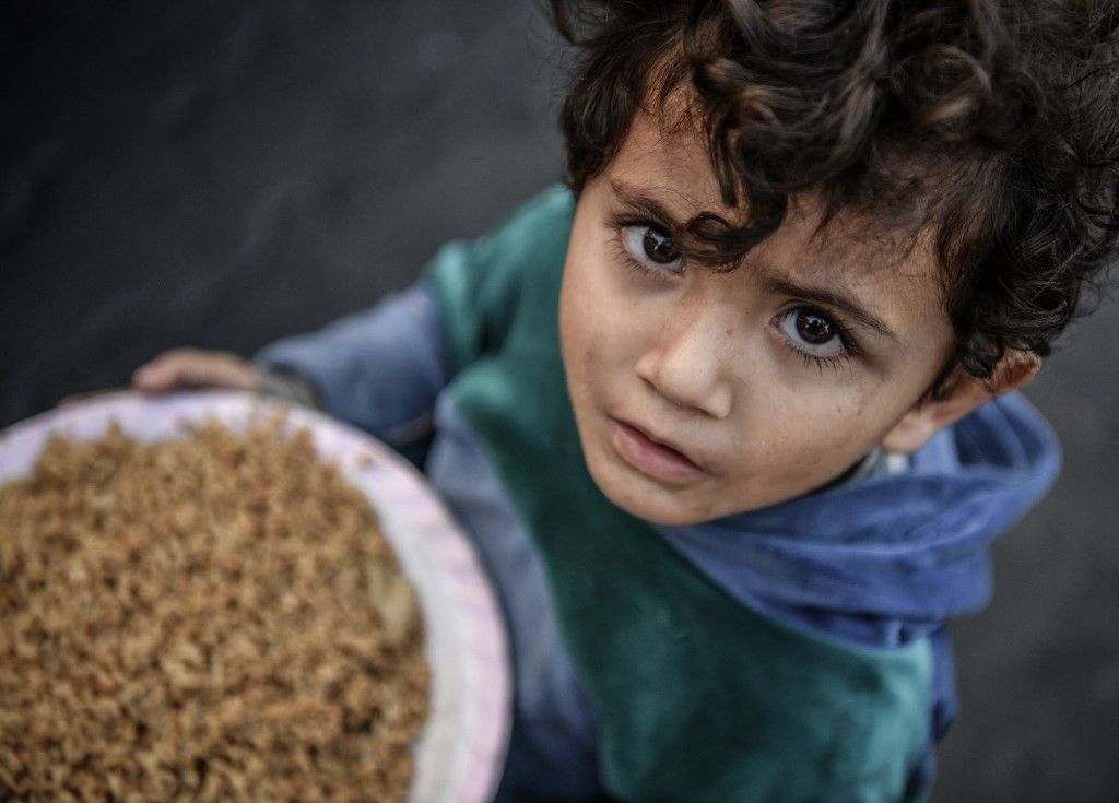 Food aid to families displaced to Southern Gaza amid Israeli attacks