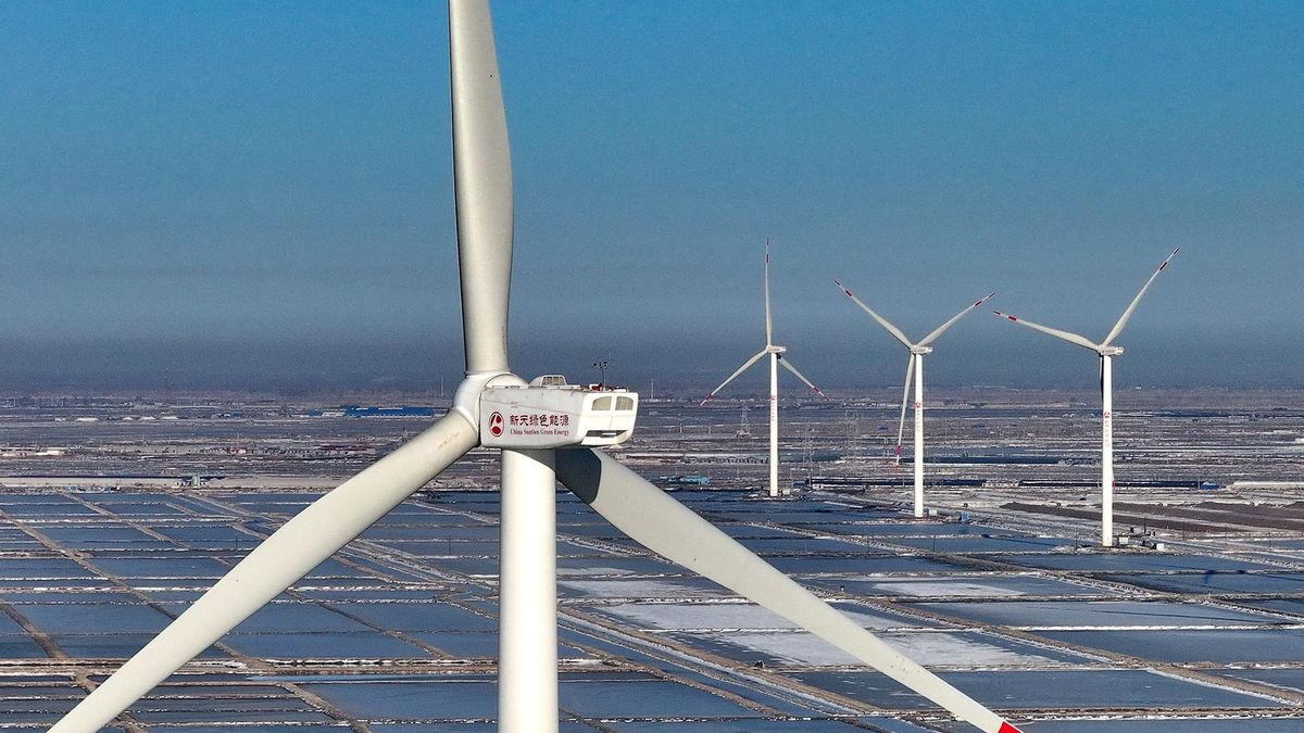 Energiatermelés: rohamléptekkel halad Kína a zöld átállás irányába