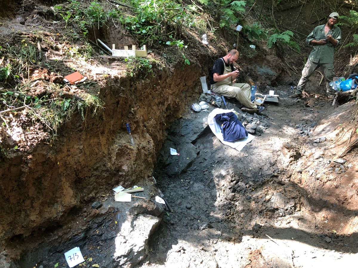 A csontleletekben igen gazdag K2 nevű lelőhelyen zajlik az ásatás.
