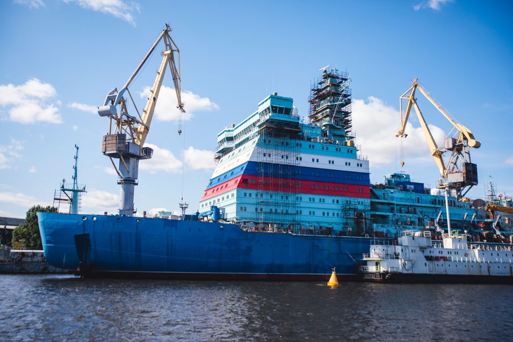 Process,Of,Building,And,Construction,A,Massive,Russian,Nuclear-powered,Icebreaker