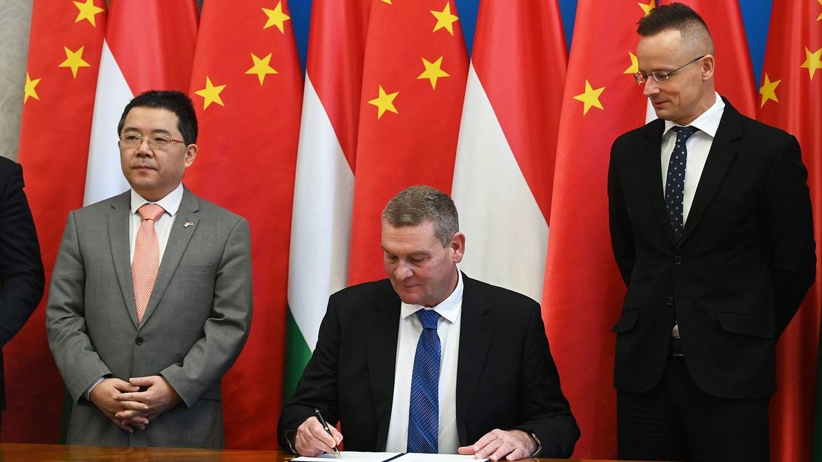 Szegedi BYD-gyár: a magyar gazdaságtörténet egyik legfontosabb beruházása, aláírták a telek adásvételi előszerződését
